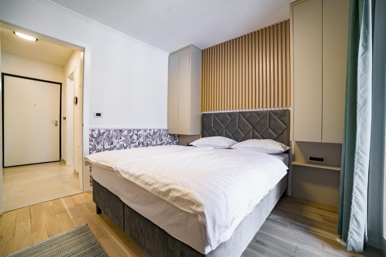 Apartman Epilux Tuzla Esterno foto