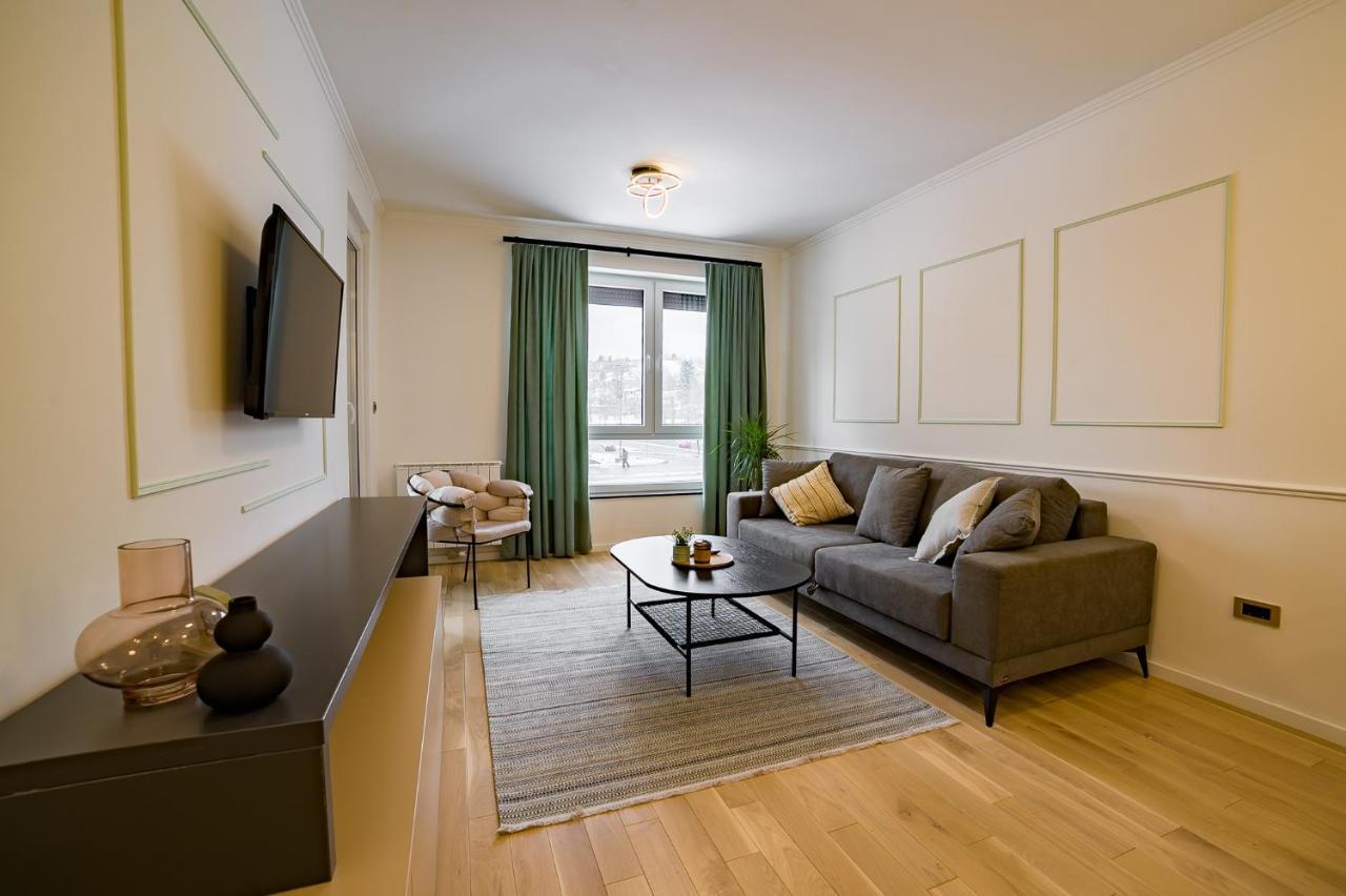 Apartman Epilux Tuzla Esterno foto
