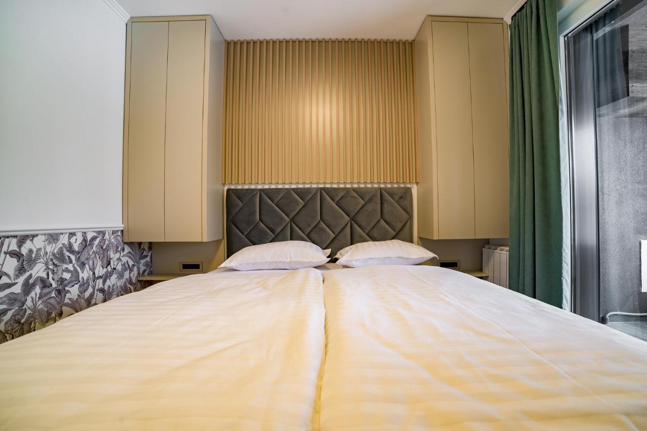 Apartman Epilux Tuzla Esterno foto